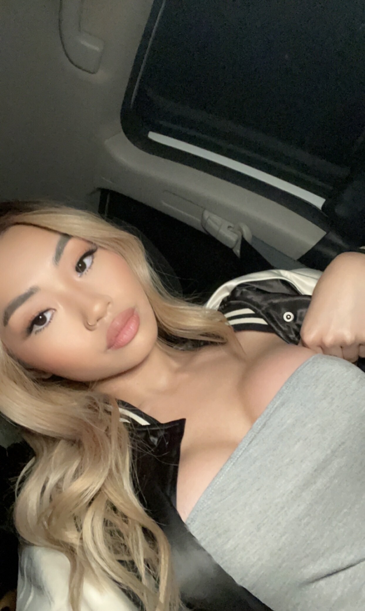Escort Gallery